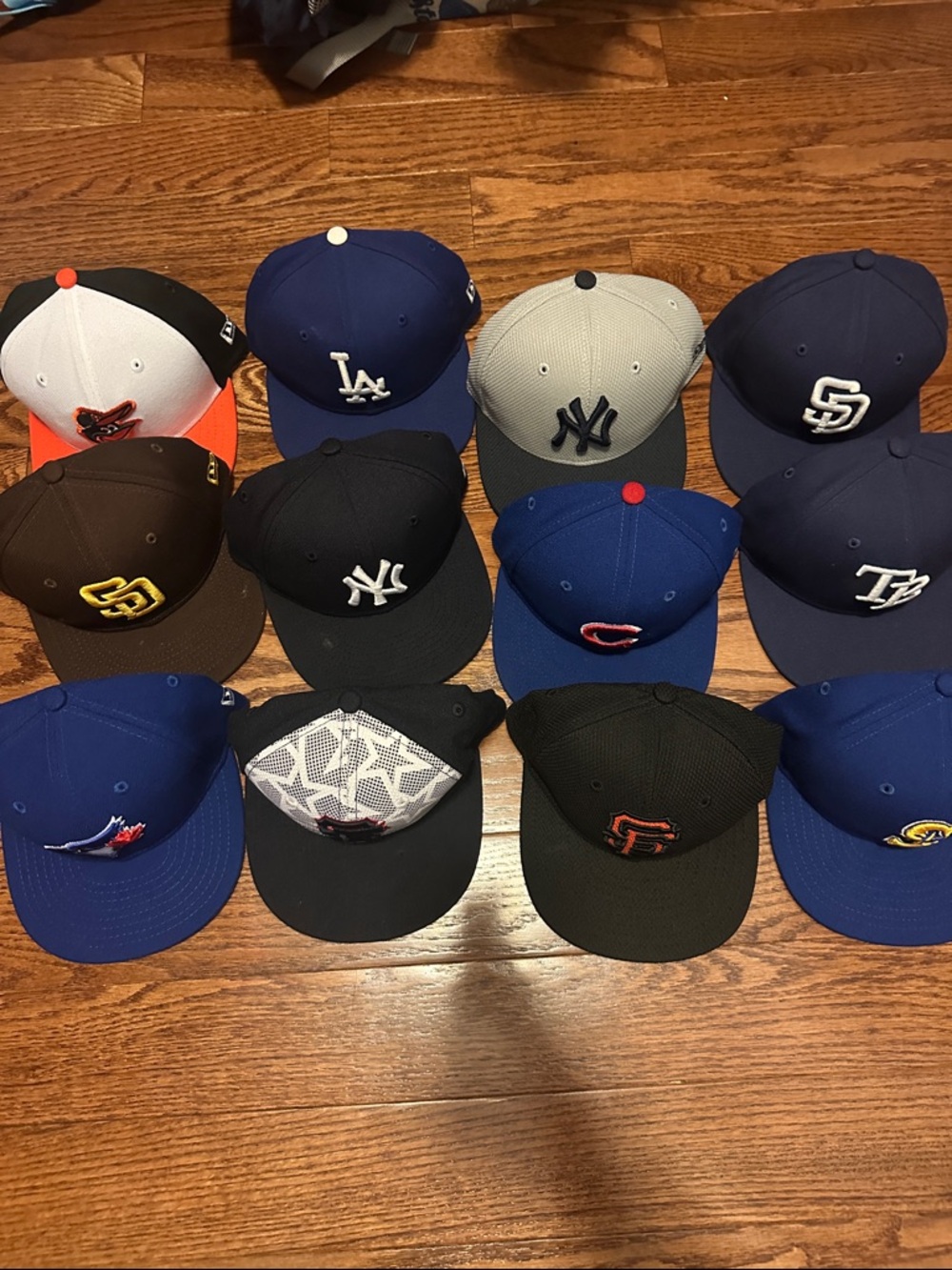 Assorted MLB Team Youth Fitted Hats - 6 1/2 (52 cm)